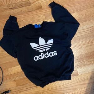 ADIDAS || Black Crewneck Sweatshirt